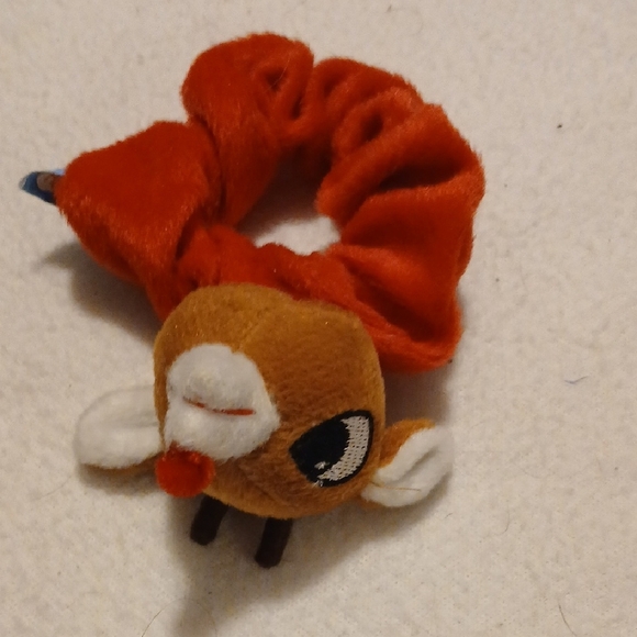 Reindeer Hair Scrunchie - Brown and Red - Picture 2 of 4